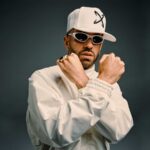 Feid posing in photo