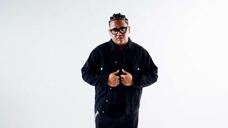 Damn Goldo portrait promoting bachata single Nunca Estás