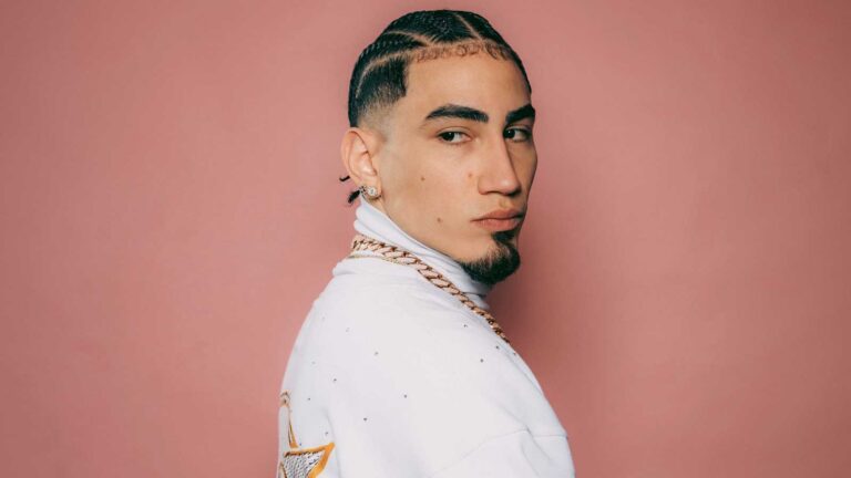 Omar Courtz portrait