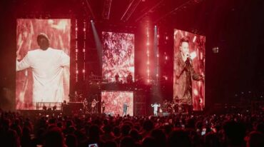 Romeo Santos and Prince Royce performing live on Better Late Than Never tour stage