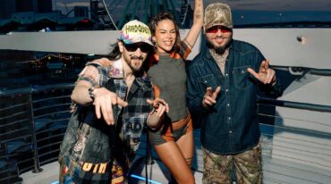 Farruko, Steve Aoki and Greeicy release new single YAPAQUE