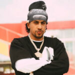 DIA posing during the promotional campaign for his reggaeton single “Soy Un Problema.”