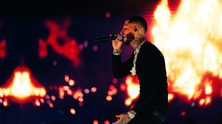 ROA performing live during his sold-out LATAM Tour 2026 stop in Venezuela
