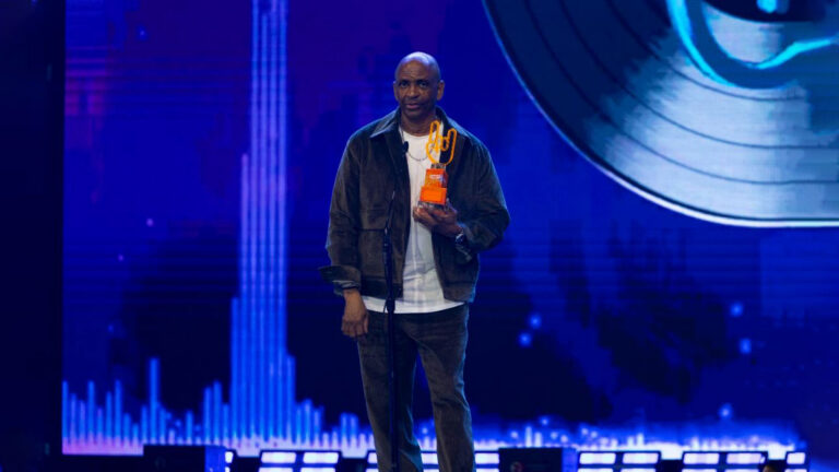 Sergio George honored as Icon of the Music Industry at Premios Tu Música Urbano Mix 2026