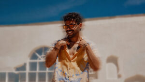 Benú promoting his new Afro-Latin contemporary R&B single "MAKIA"