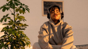 Colombian artist Osman promoting his new Afrobeat-inspired single "Daiquiri."