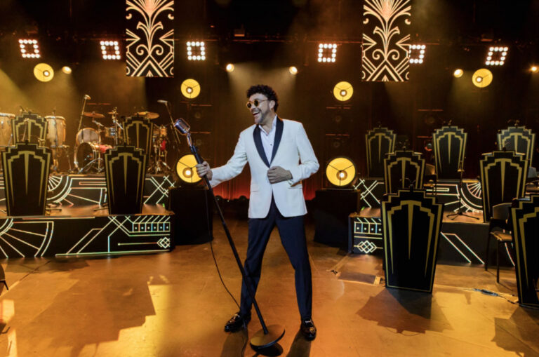 Andrés Cepeda performing live with the Big Band orchestra during Big Band 2 concert in Bogotá.