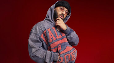 Alex Rose promotes his new Latin R&B single “Completa”