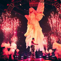 Omar Courtz performs during POR SI MAÑANA NO ESTOY World Tour at Coliseo de Puerto Rico